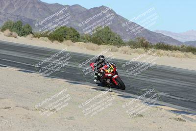 media/Dec-04-2025-Racers Edge (Thu) [[5ebc9f124d]]/3-B Group/7-Session 4 (Turn 10 Inside)/